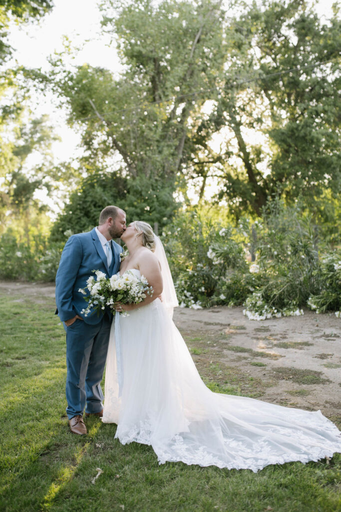 bride and groom kissing 