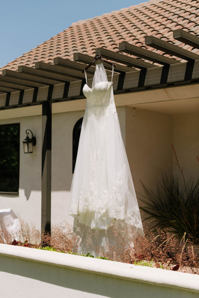 stunning wedding dress